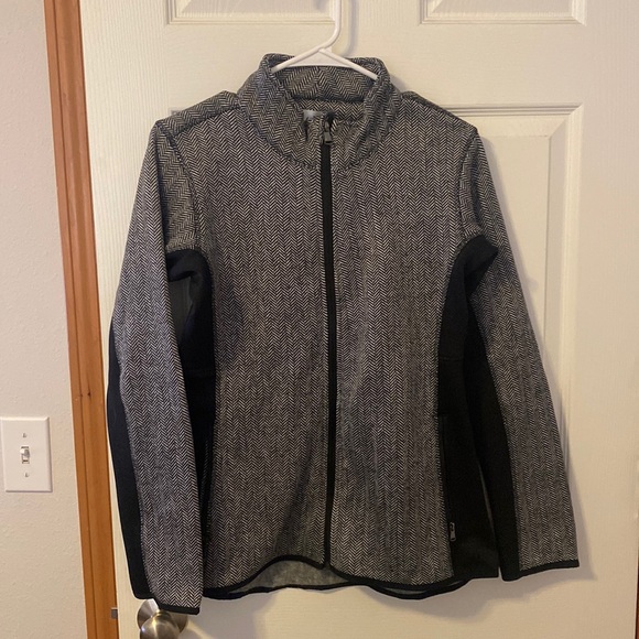 Active Sweater - Picture 1 of 1